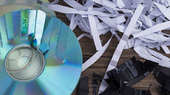 Kachel datenvernichtung Datenträger: CDs, Festplatten, Aktenschnipsel / Papier, Festplatte
